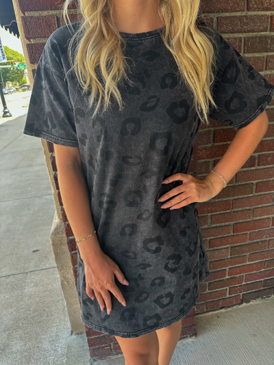 Gina Grey Leopard Print T-Shirt Drees