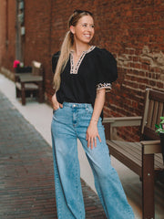 Laura Black Short Sleeve Top