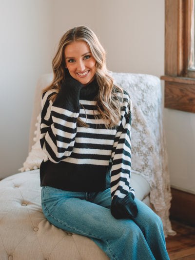 Jenny Black/Cream Long Sleeve Sweater