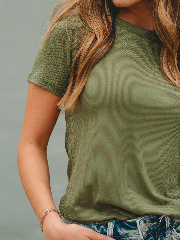 Janet Lt Olive Short Sleeve Tee