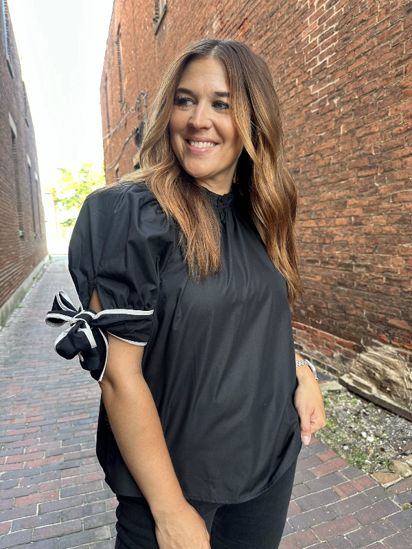 Monica Black Short Sleeve Top