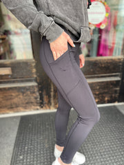 Black Athletic Legging